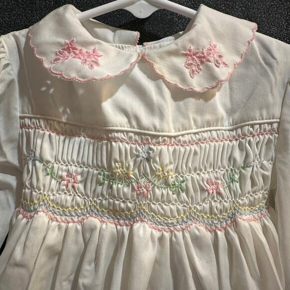 Vintage Polly Flinders Dress w Embroidery, Smocking, VGUC. SZ 12mo (12-24A) - Picture 2 of 7
